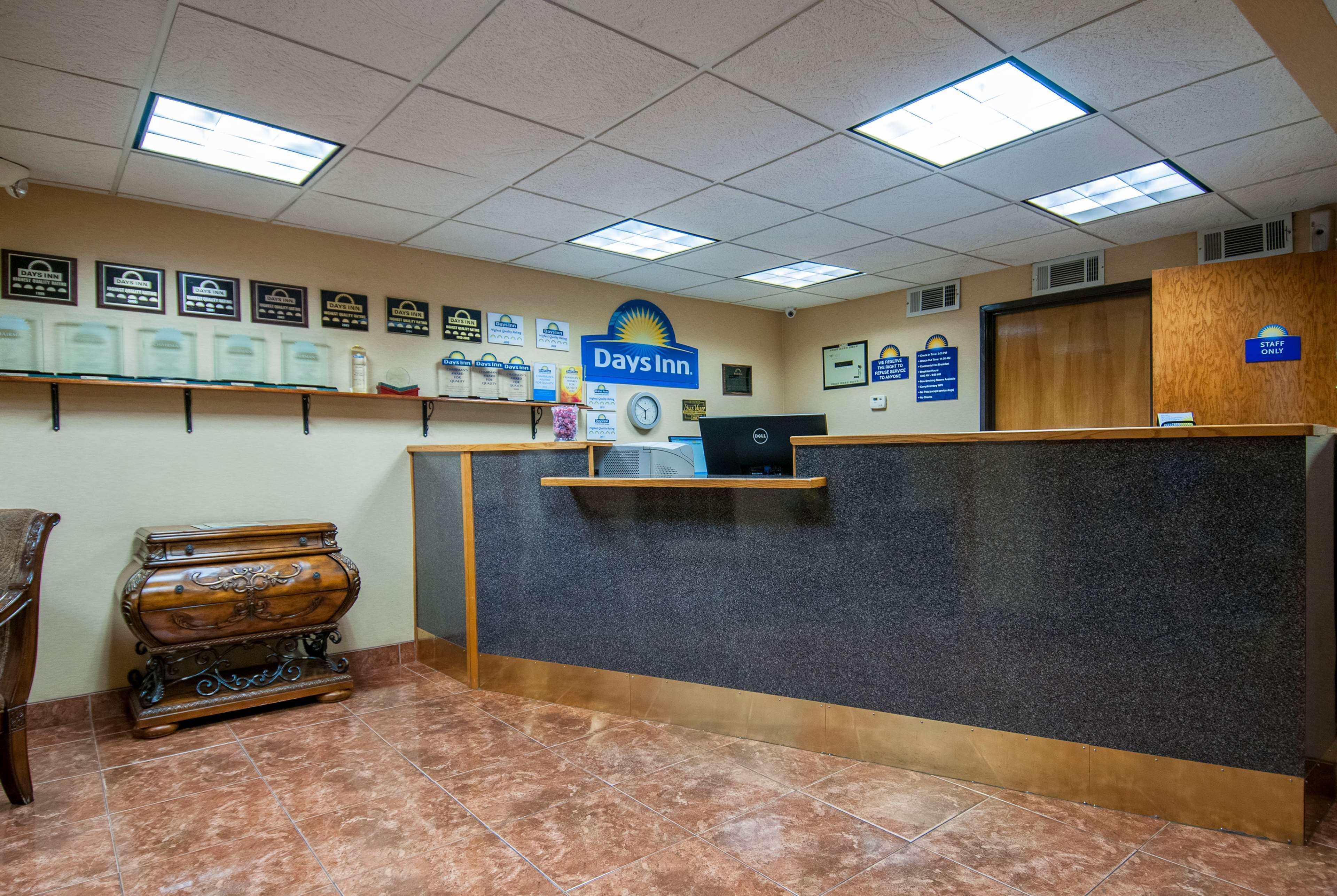Days Inn By Wyndham Pauls Valley Екстер'єр фото